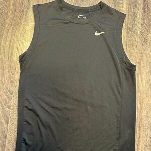 Nike Dri-FIT Sleeveless Training Top (Big Kids)
